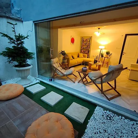דירות איסטמבול 2Br And 2Bath Garden Pat Near To Nisantasi And Taksim #1 מראה חיצוני תמונה